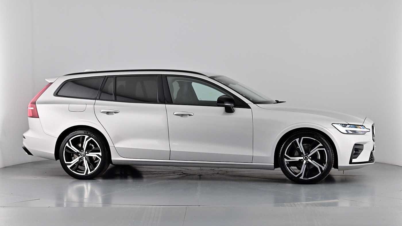 Used Volvo V60 2025 for sale - 76796385: Photo 81