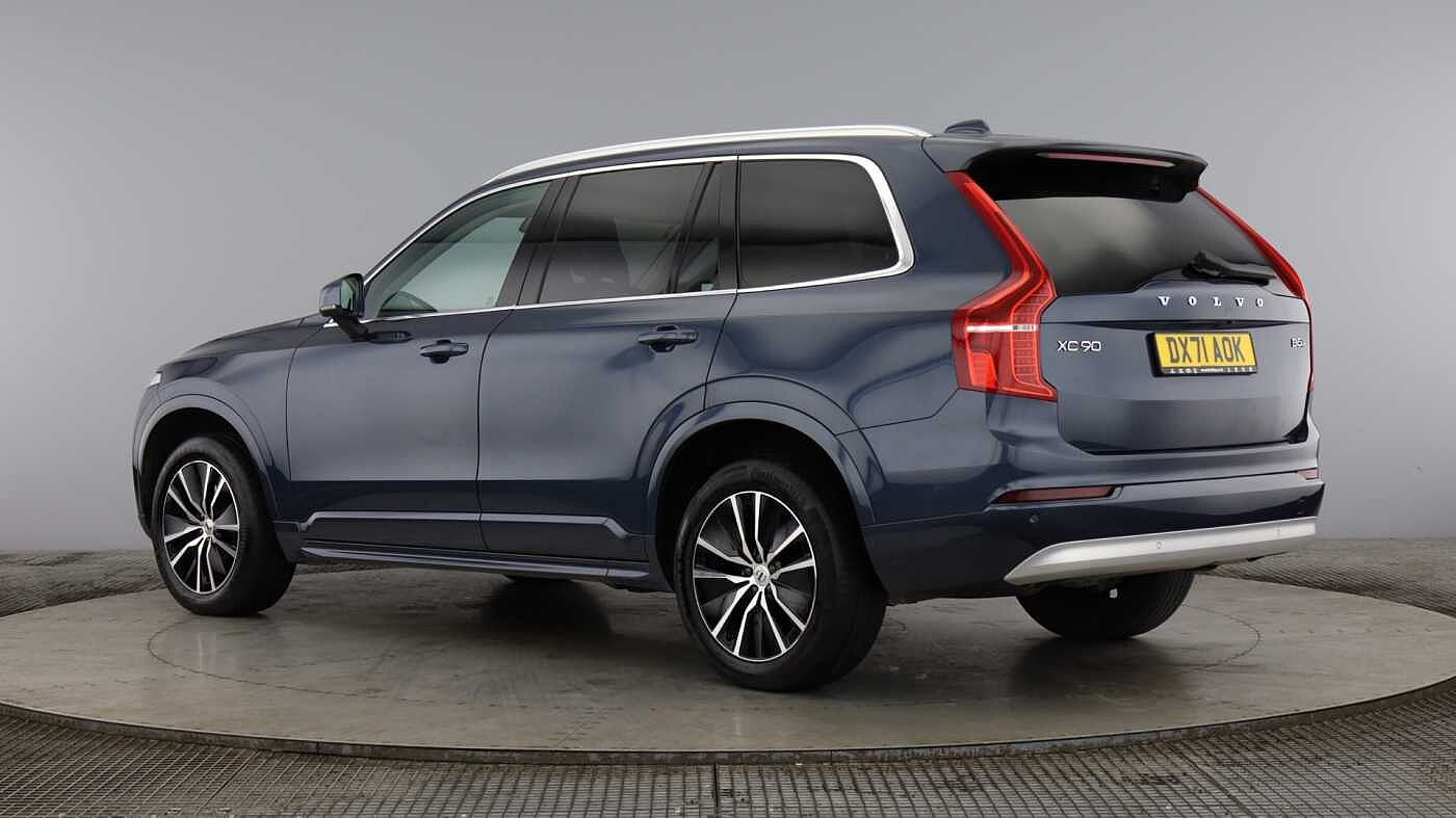 Used Volvo XC90 2021 for sale - 76479883: Photo 2