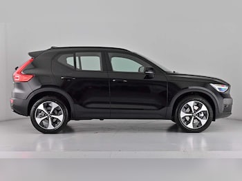 Used Volvo XC40 2026 for sale - 79367094: Photo