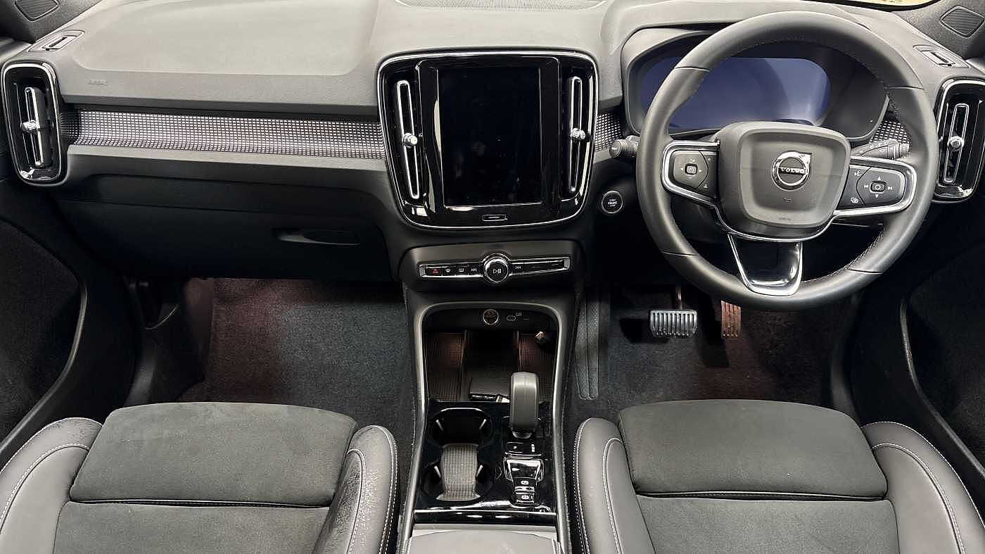 Used Volvo XC40 2025 for sale - 76796383: Photo 10