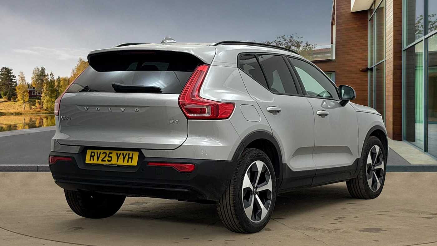 Used Volvo XC40 2025 for sale - 76796383: Photo 4