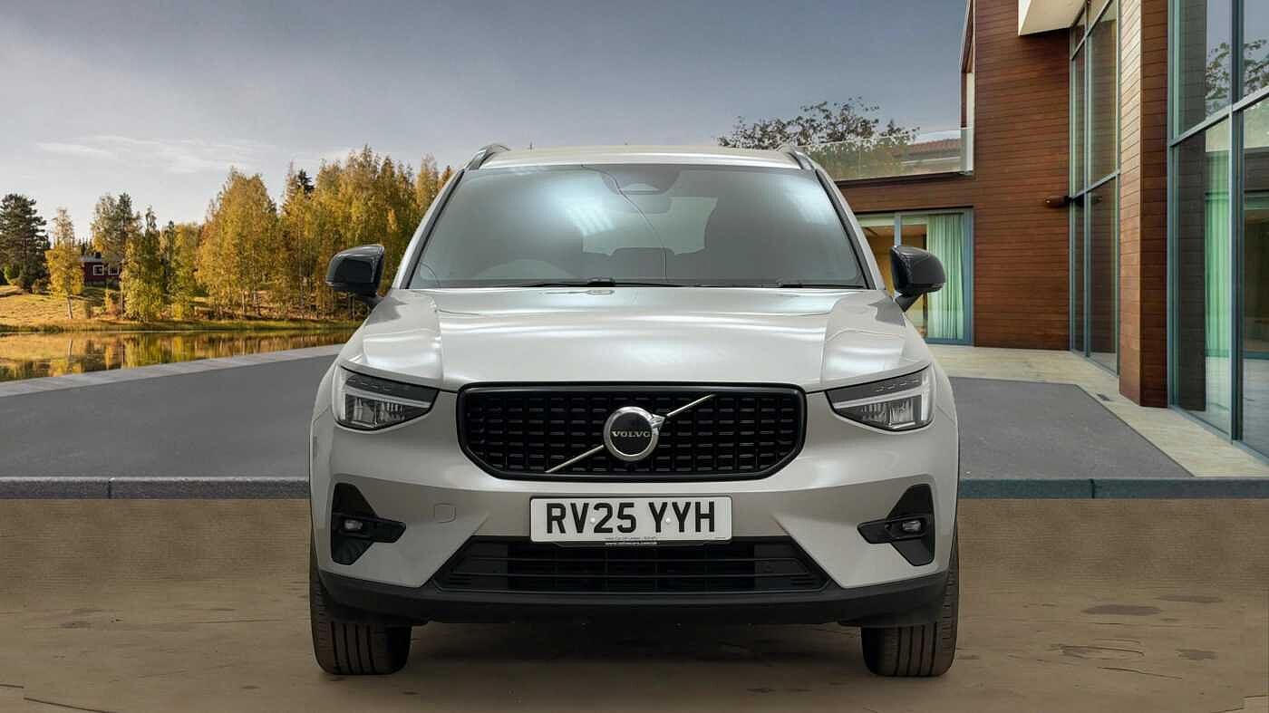 Used Volvo XC40 2025 for sale - 76796383: Photo 9