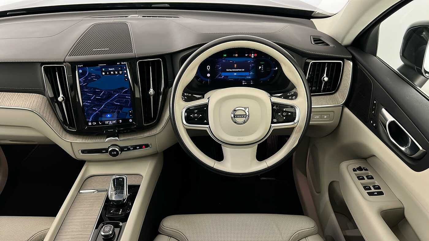 Used Volvo XC60 2022 for sale - 76630264: Photo 10