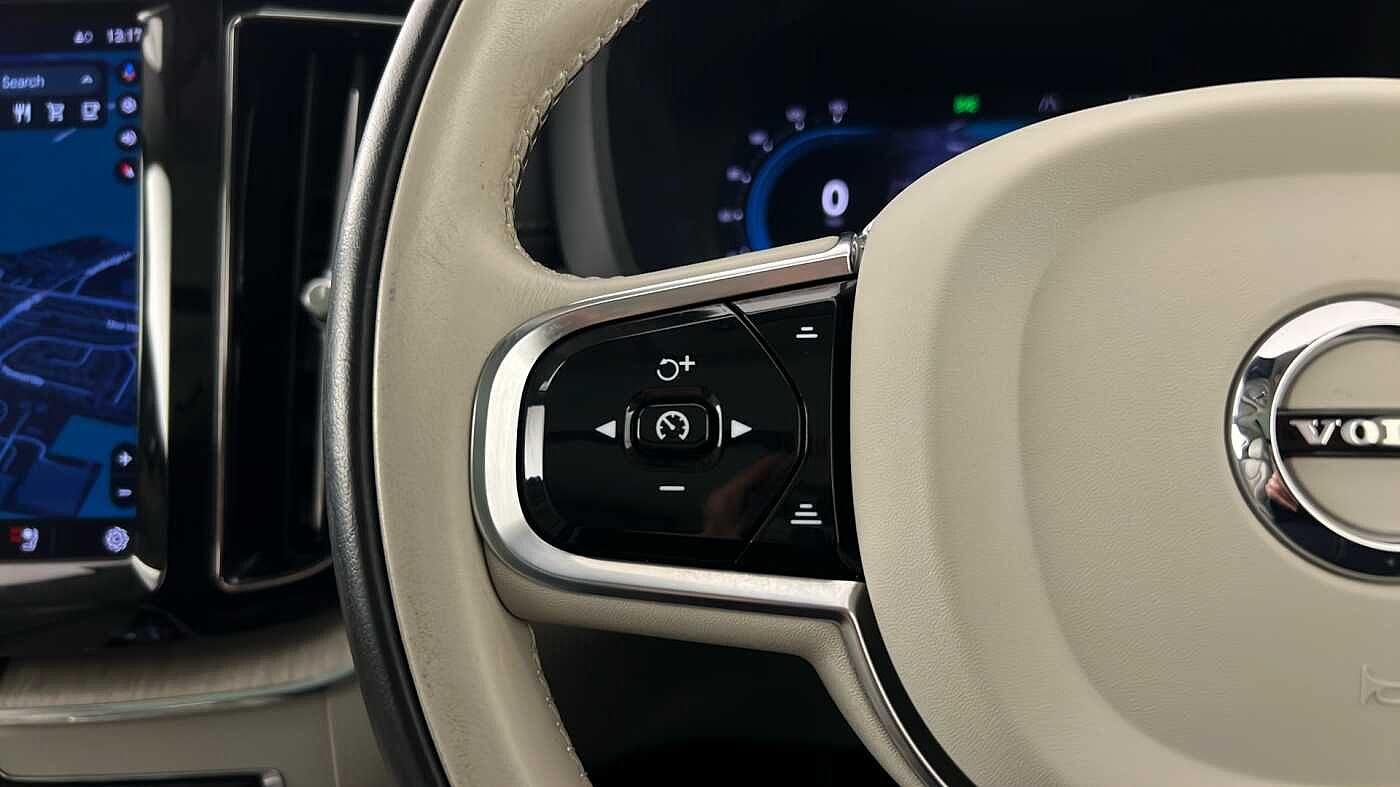 Used Volvo XC60 2022 for sale - 76630264: Photo 17