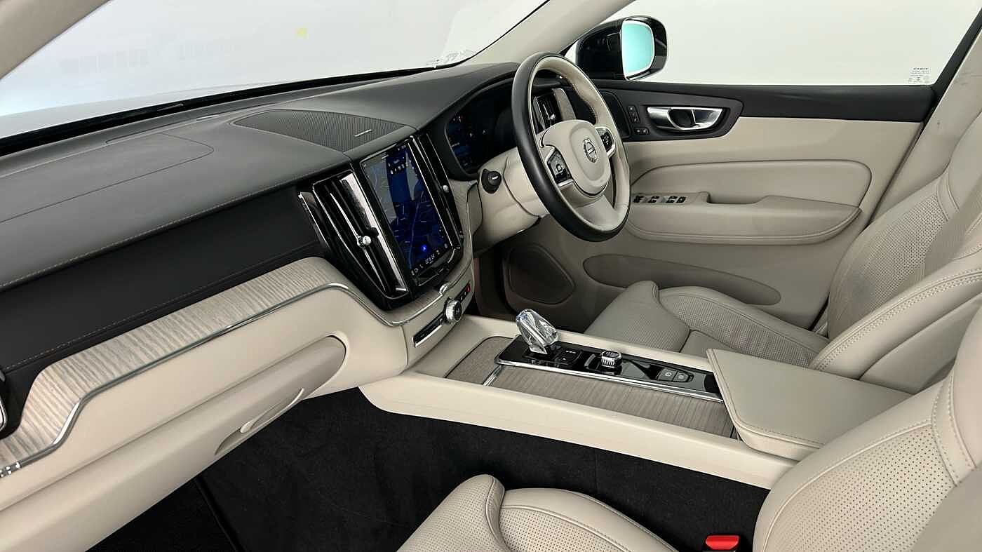 Used Volvo XC60 2022 for sale - 76630264: Photo 3