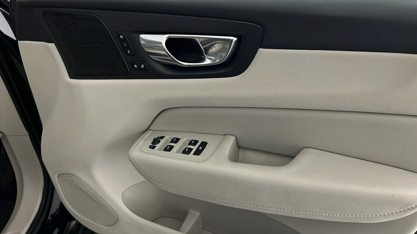 Used Volvo XC60 2022 for sale - 76630264: Photo 33