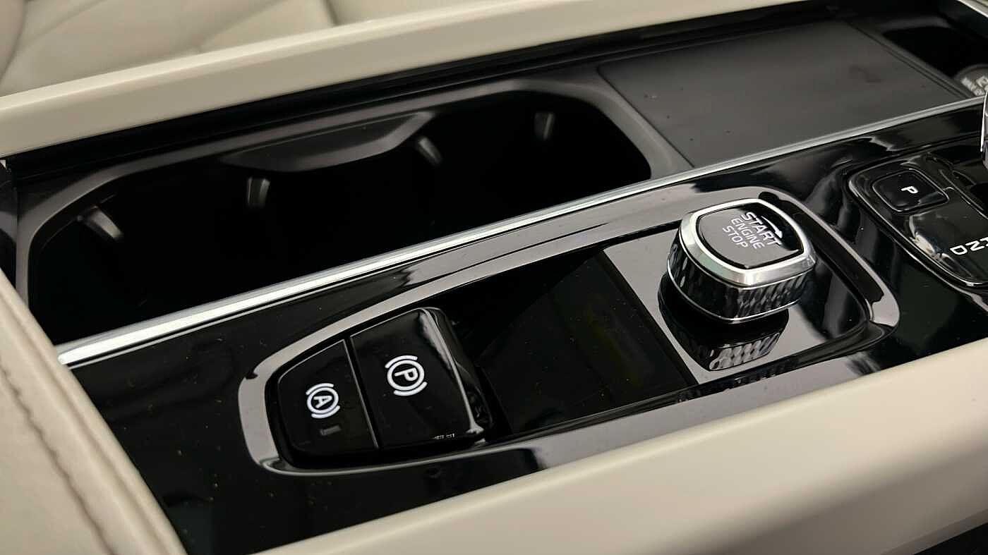 Used Volvo XC60 2022 for sale - 76630264: Photo 48