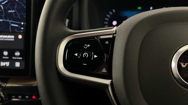 Used Volvo XC60 2025 for sale - 76312375: Photo 17