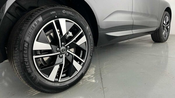 Used Volvo XC60 2025 for sale - 76312375: Photo 30