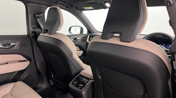 Used Volvo XC60 2025 for sale - 76312375: Photo 31