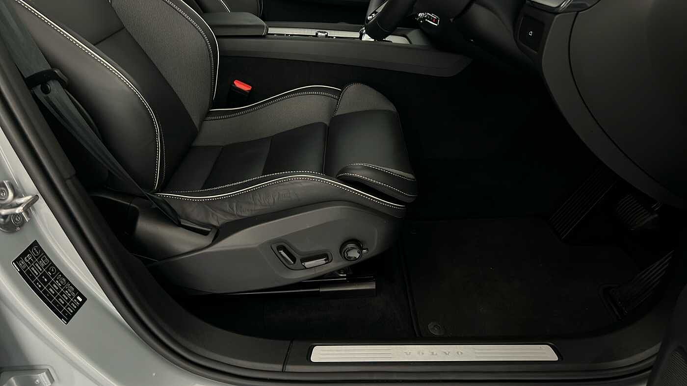 Used Volvo XC60 2024 for sale - 76780331: Photo 33