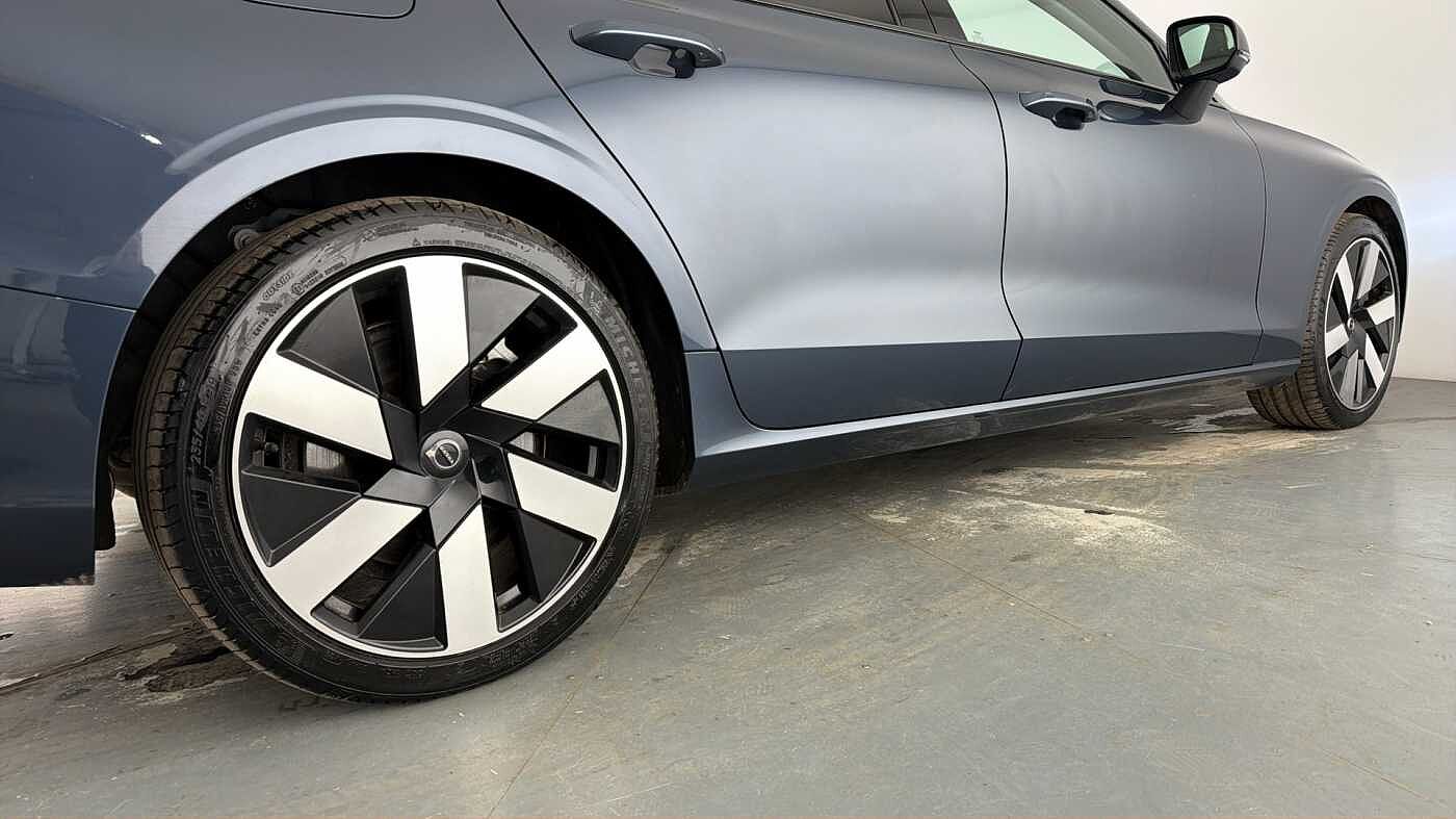 Used Volvo V60 2025 for sale - 78211992: Photo 26