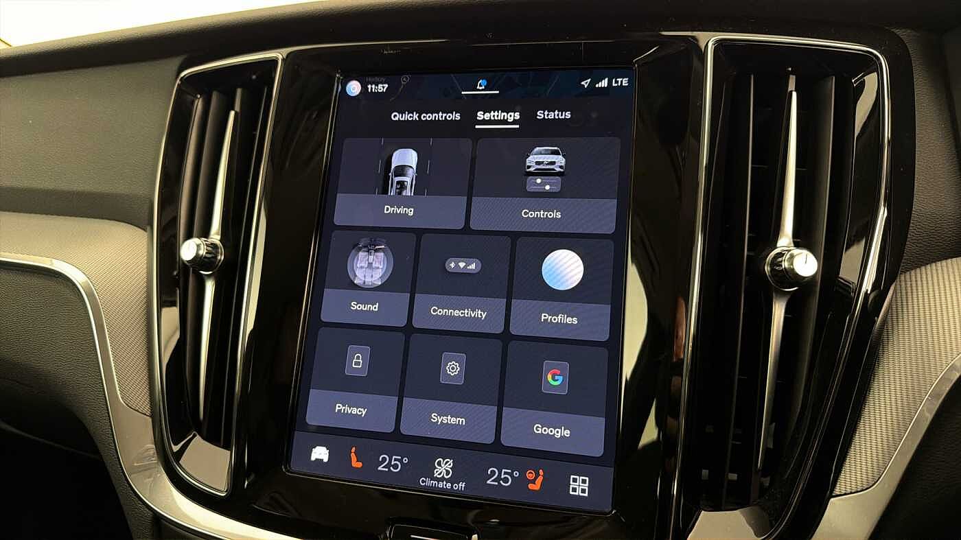 Used Volvo V60 2025 for sale - 78211992: Photo 37