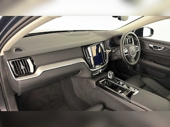 Used Volvo V60 2025 for sale - 78211992: Photo