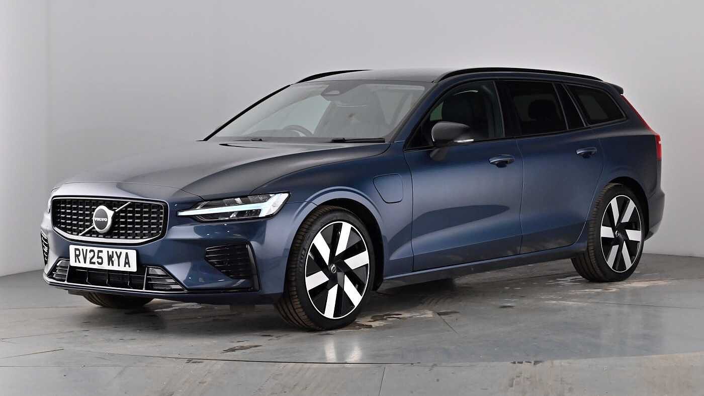 Used Volvo V60 2025 for sale - 78211992: Photo 5