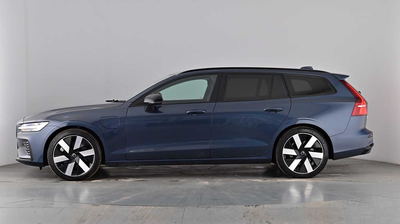 Used Volvo V60 2025 for sale - 78211992: Photo 53