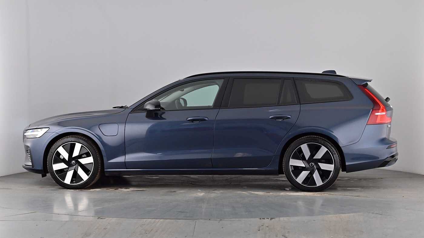 Used Volvo V60 2025 for sale - 78211992: Photo 54