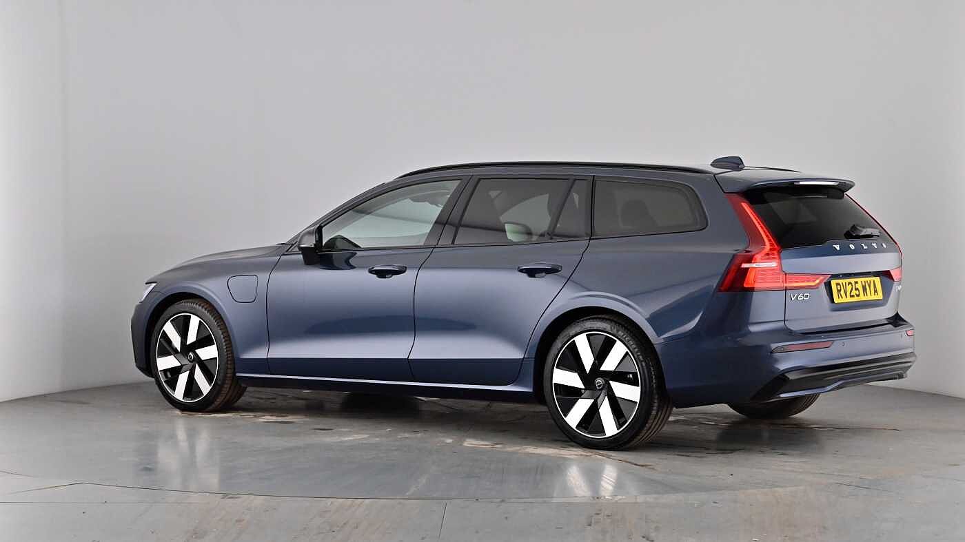 Used Volvo V60 2025 for sale - 78211992: Photo 57