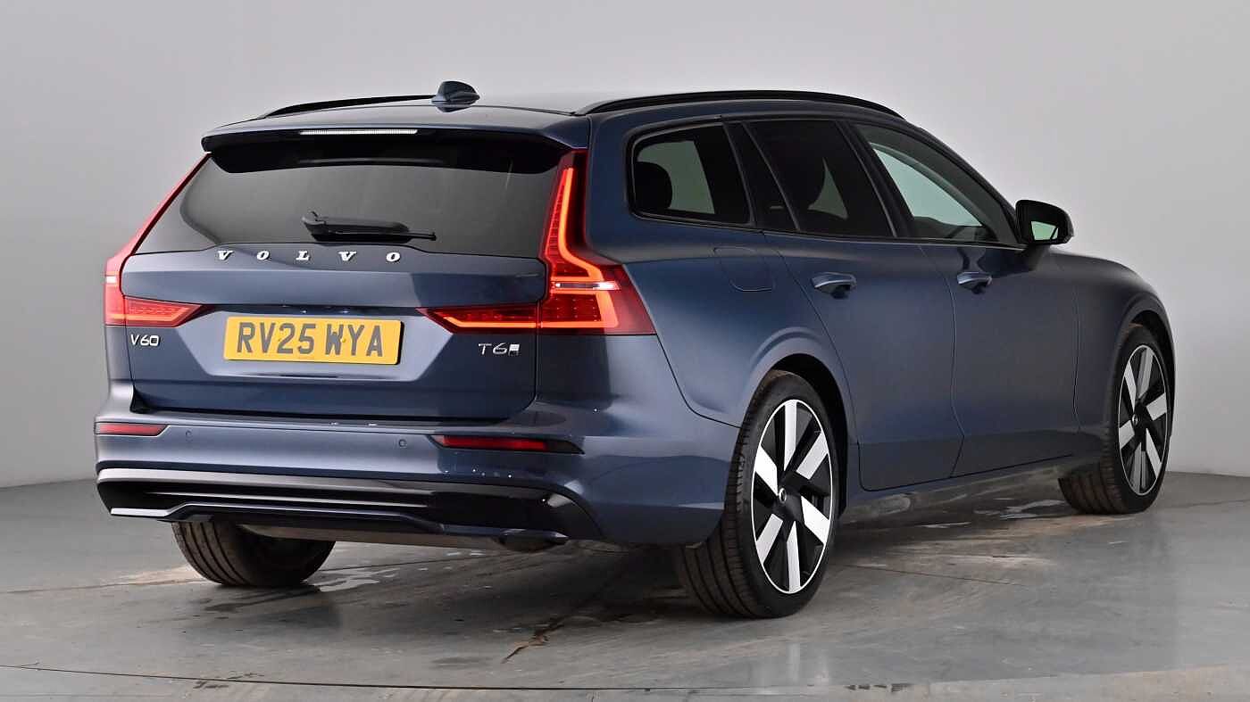 Used Volvo V60 2025 for sale - 78211992: Photo 7