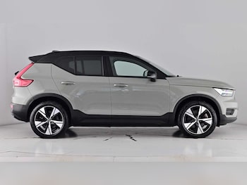 Used Volvo XC40 2022 for sale - 75481169: Photo