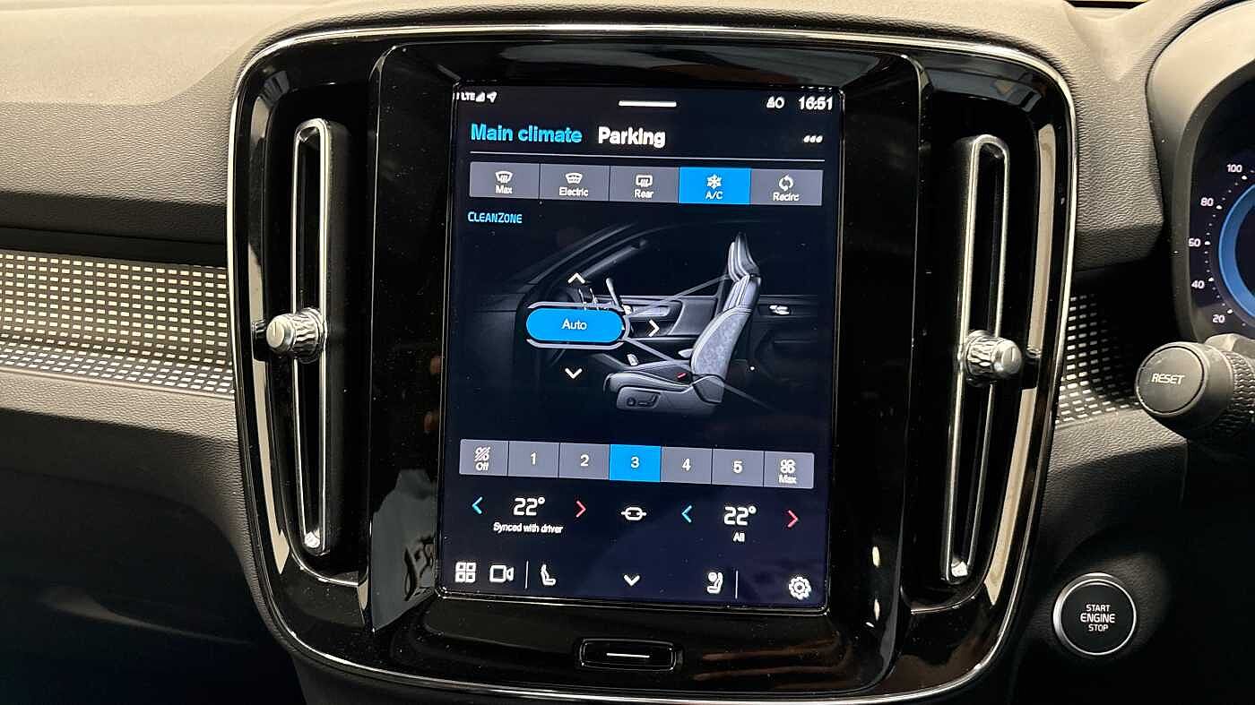 Used Volvo XC40 2023 for sale - 77366924: Photo 33