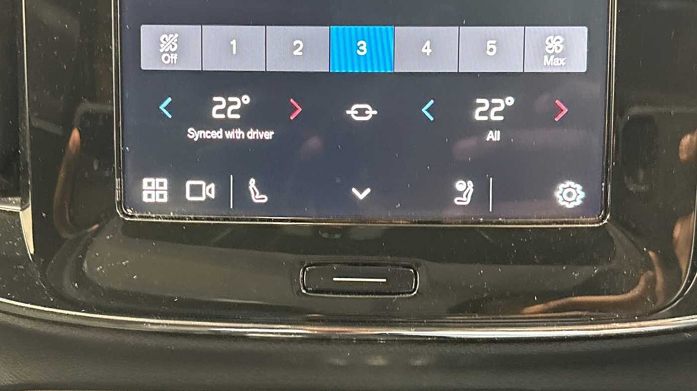 Used Volvo XC40 2023 for sale - 77366924: Photo 34