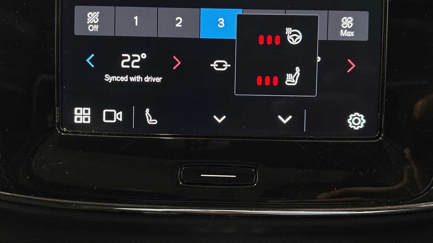 Used Volvo XC40 2023 for sale - 77366924: Photo 35