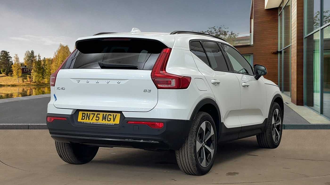 Used Volvo XC40 2025 for sale - 77235507: Photo 2