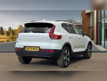 Used Volvo XC40 2025 for sale - 77235507: Photo