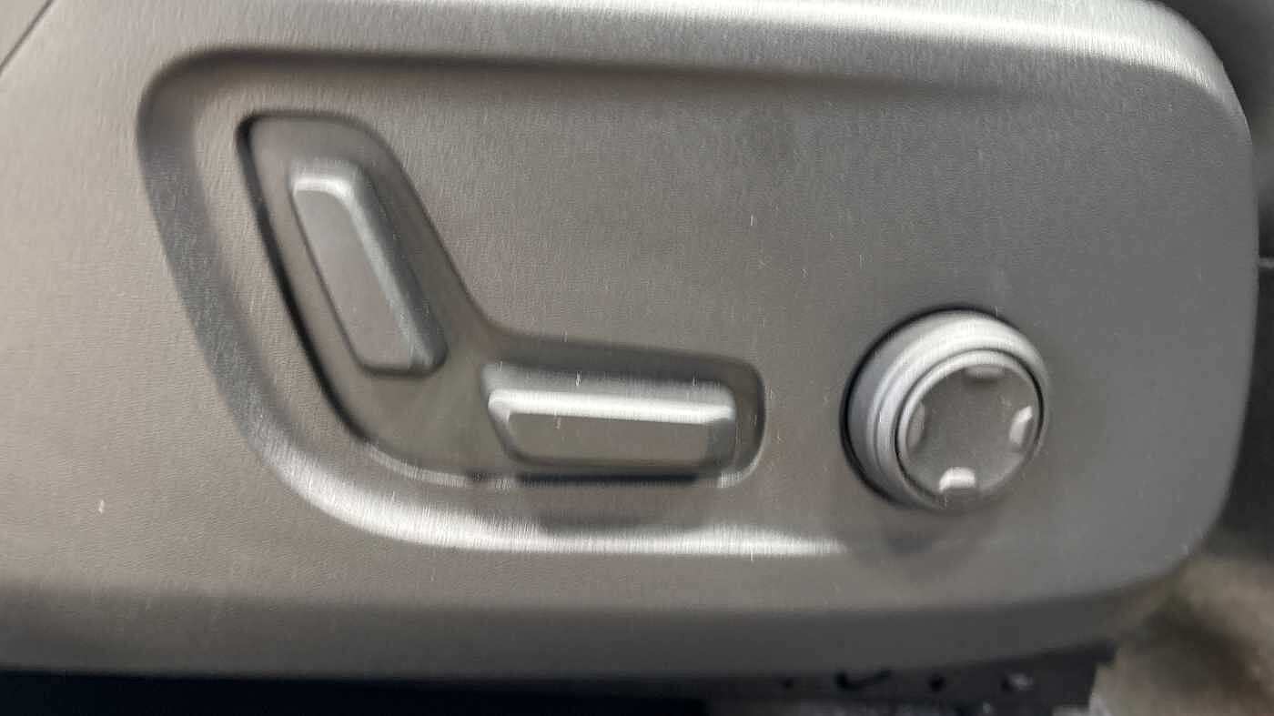 Used Volvo XC40 2025 for sale - 77235507: Photo 47