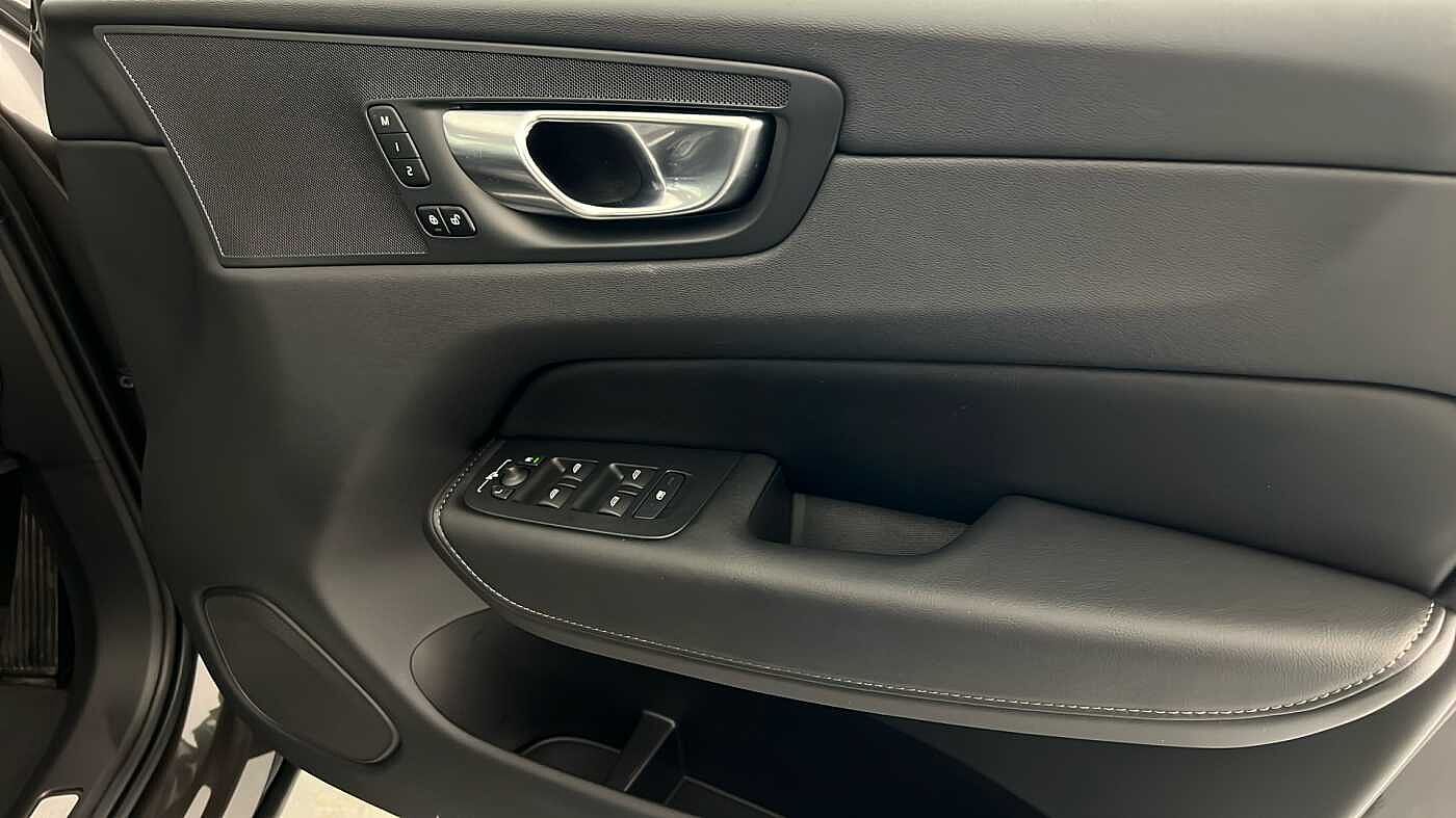 Used Volvo XC60 2022 for sale - 76640212: Photo 32