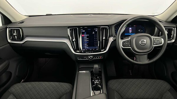Used Volvo V60 2022 for sale - 76344041: Photo 11
