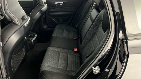 Used Volvo V60 2022 for sale - 76344041: Photo 13