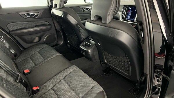 Used Volvo V60 2022 for sale - 76344041: Photo 15