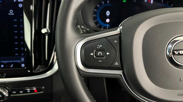 Used Volvo V60 2022 for sale - 76344041: Photo 19