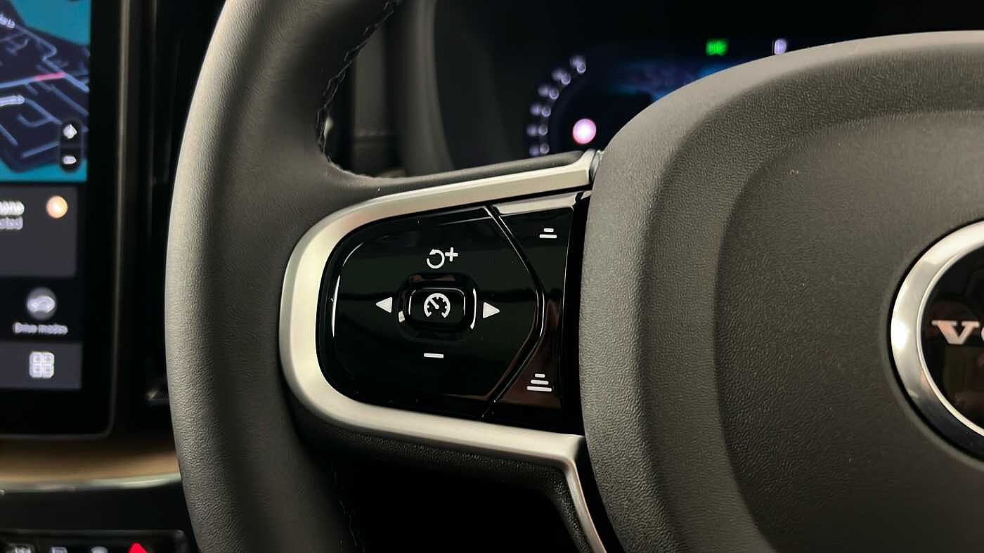 Used Volvo XC60 2025 for sale - 78123202: Photo 19