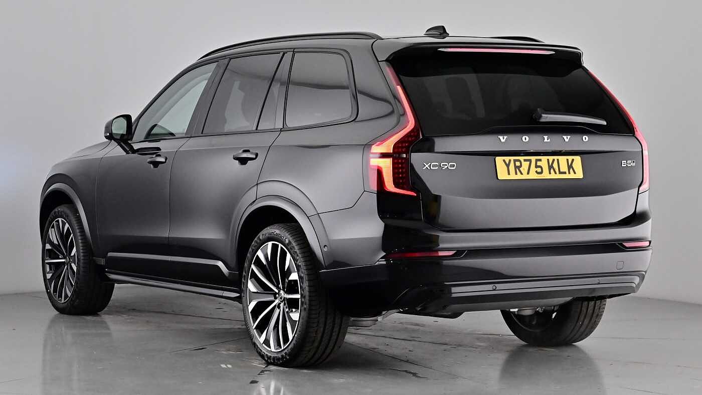 Used Volvo XC90 2025 for sale - 76355167: Photo 2