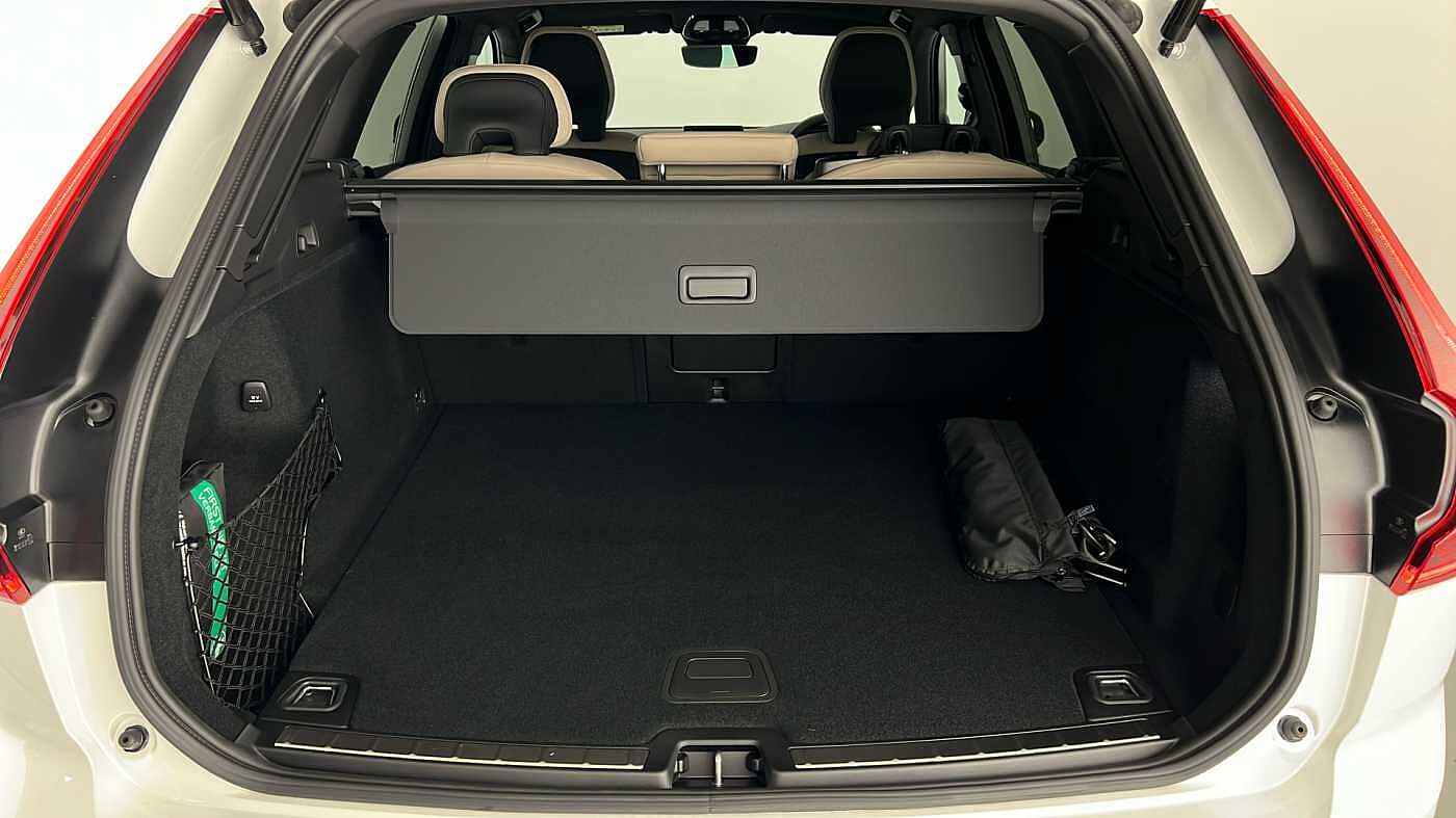 Used Volvo XC60 2025 for sale - 76302256: Photo 19