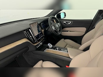 Used Volvo XC60 2025 for sale - 76302256: Photo