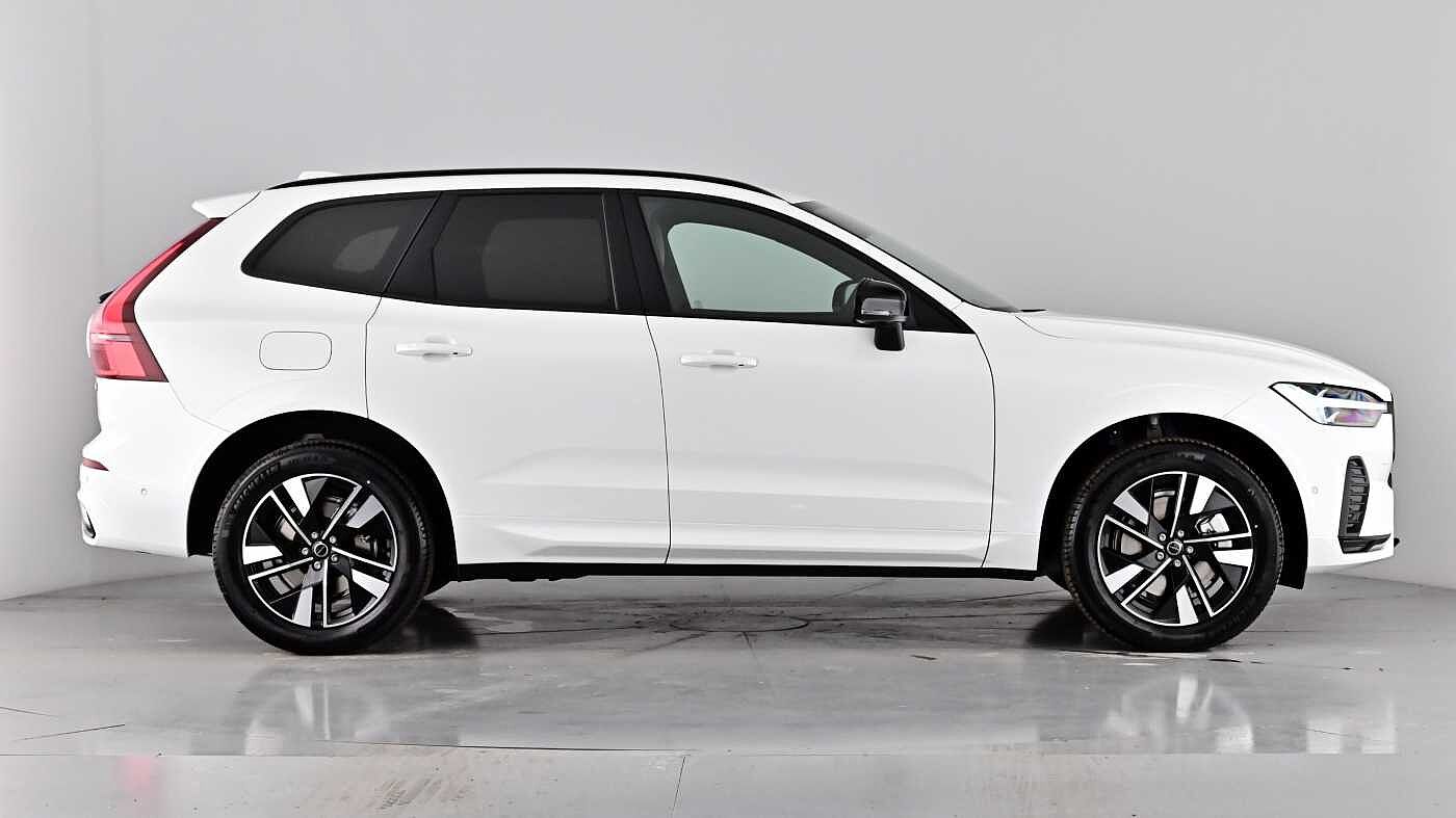 Used Volvo XC60 2025 for sale - 76302256: Photo 4