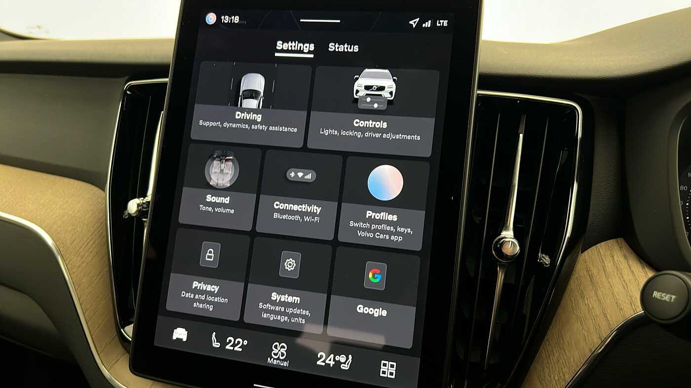 Used Volvo XC60 2025 for sale - 76302256: Photo 41