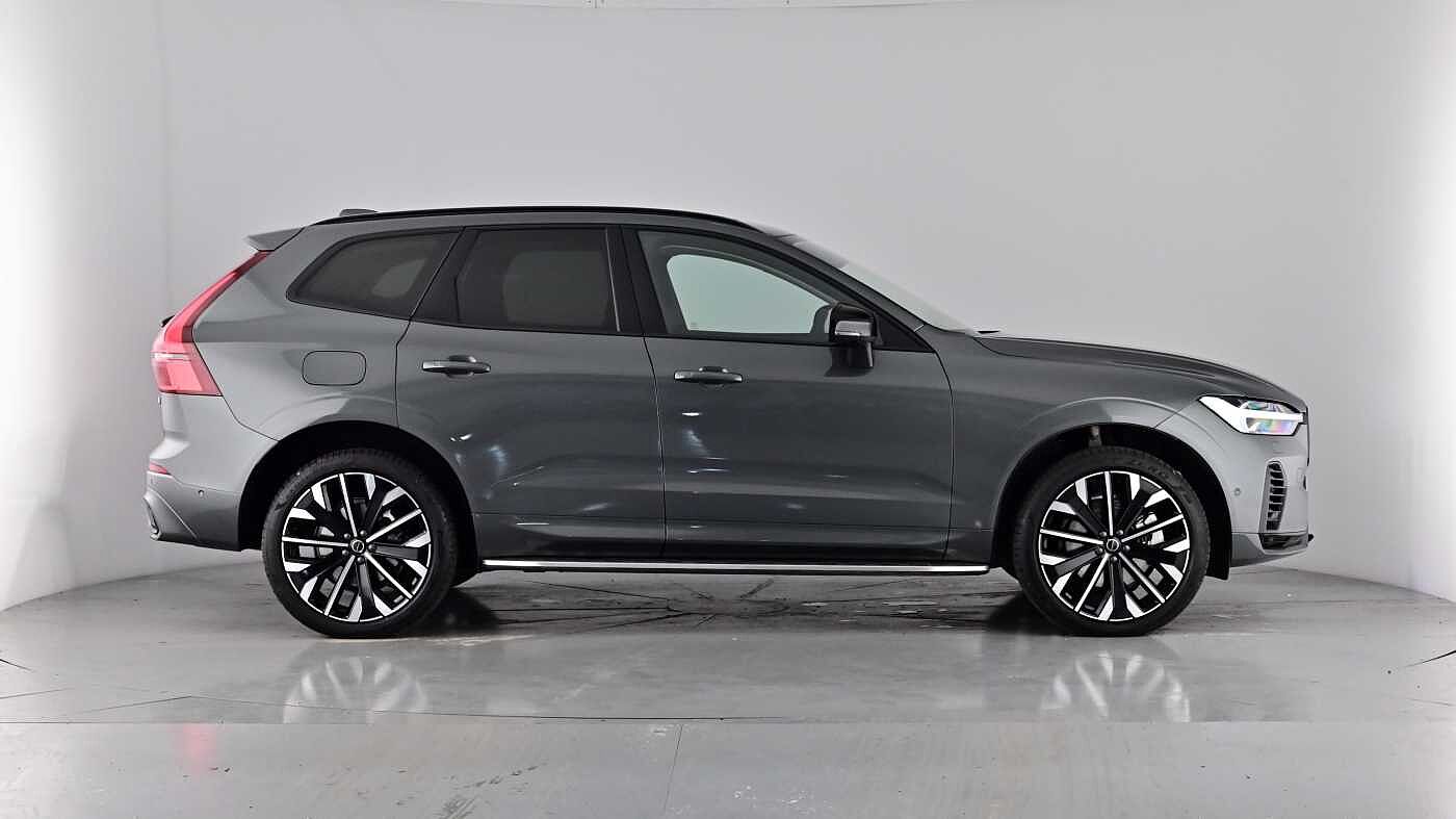 Used Volvo XC60 2025 for sale - 77035870: Photo 41