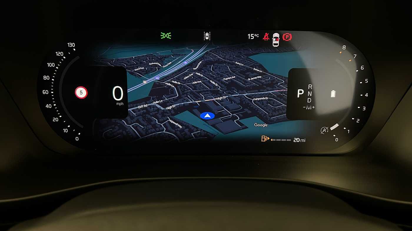 Used Volvo XC40 2025 for sale - 77210232: Photo 15