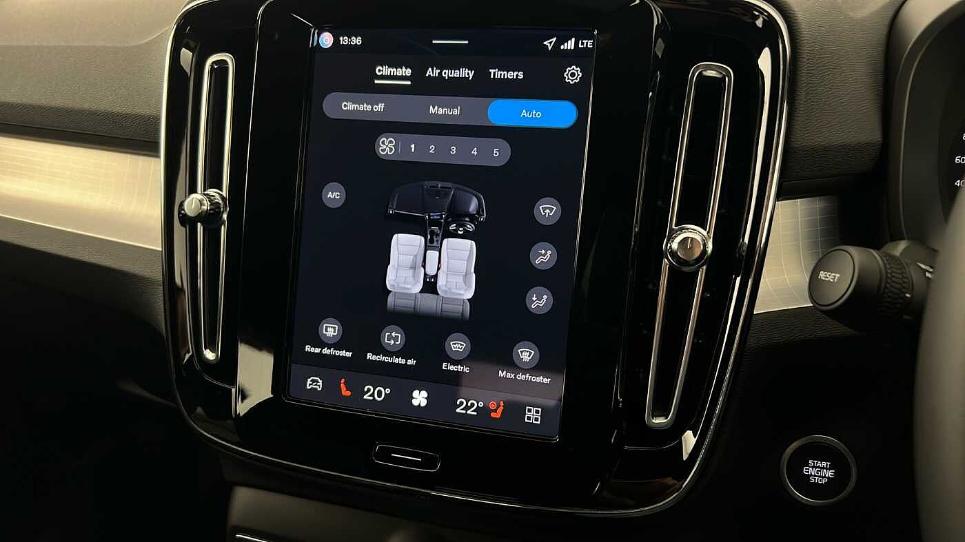 Used Volvo XC40 2025 for sale - 77210232: Photo 16