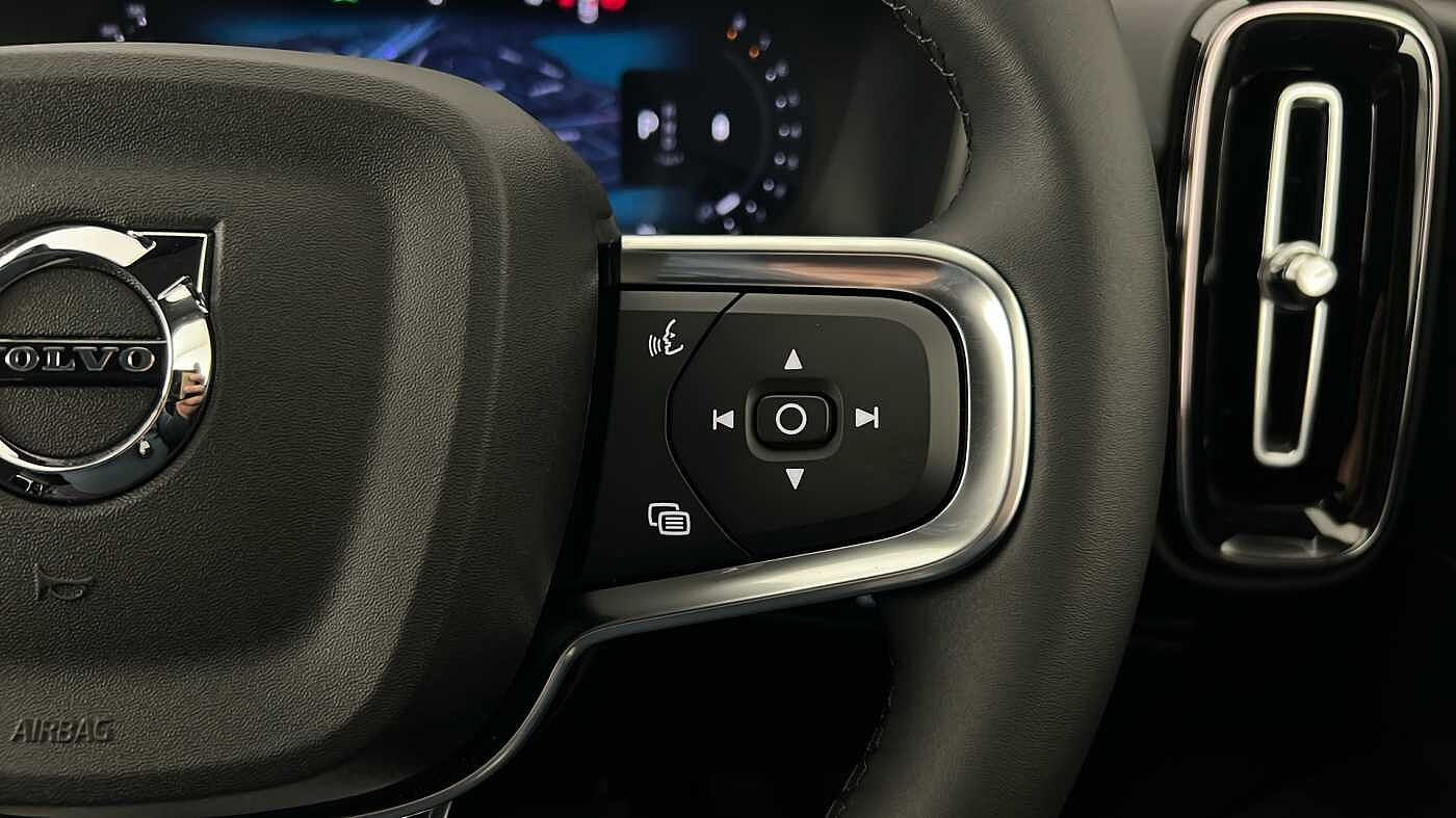 Used Volvo XC40 2025 for sale - 77210232: Photo 18