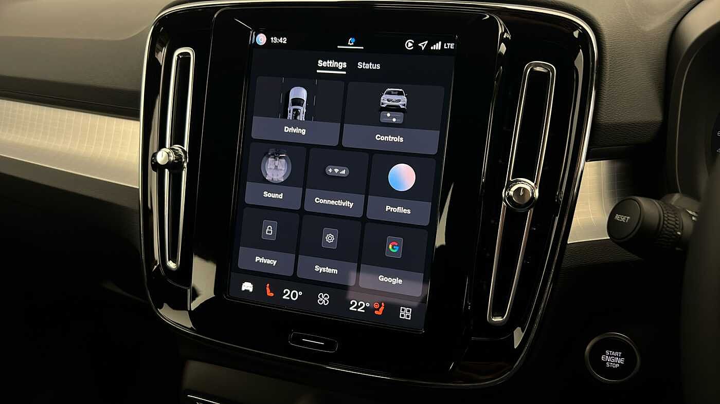 Used Volvo XC40 2025 for sale - 77210232: Photo 42