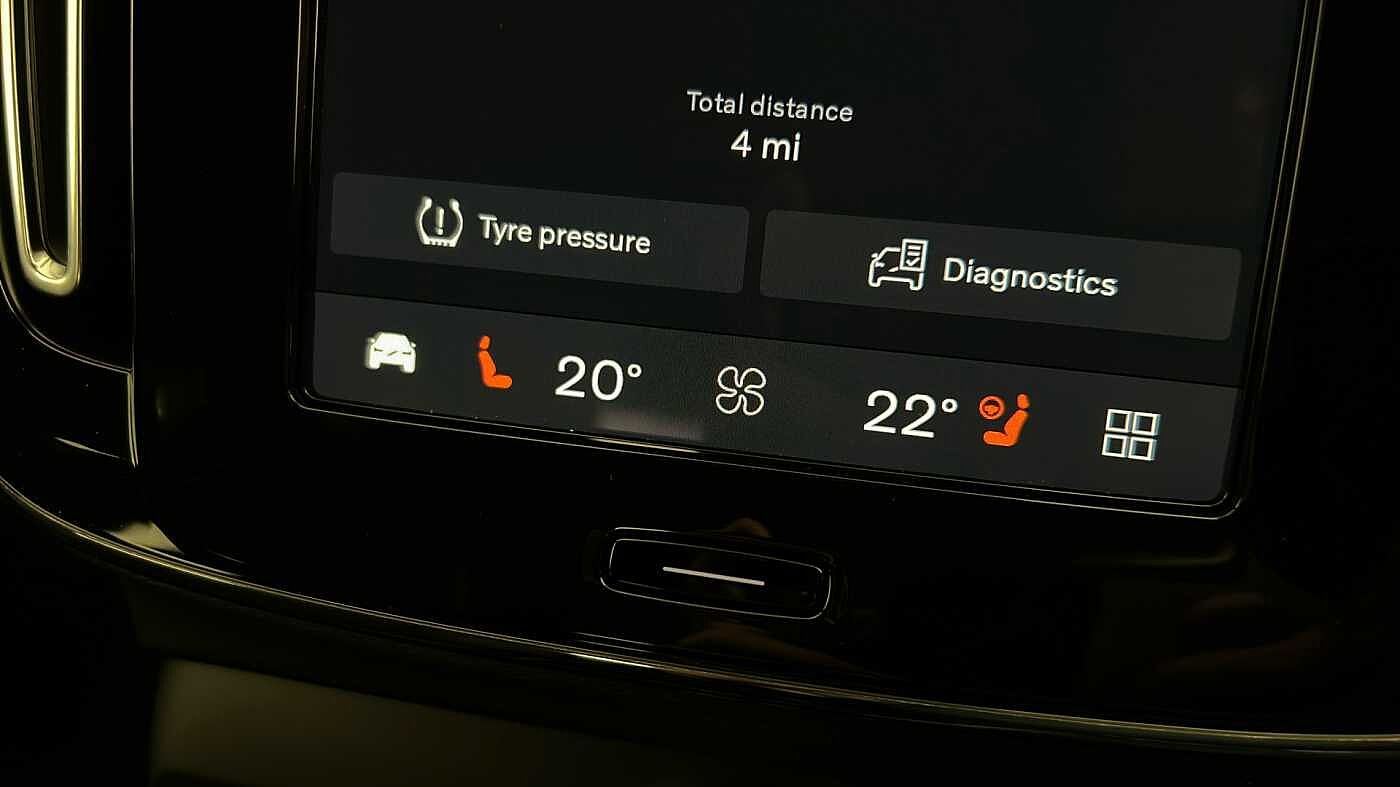 Used Volvo XC40 2025 for sale - 77210232: Photo 44