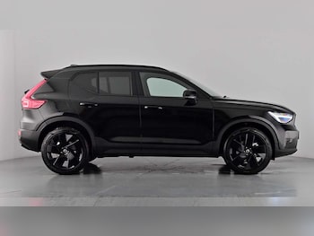 Used Volvo XC40 2025 for sale - 77210232: Photo