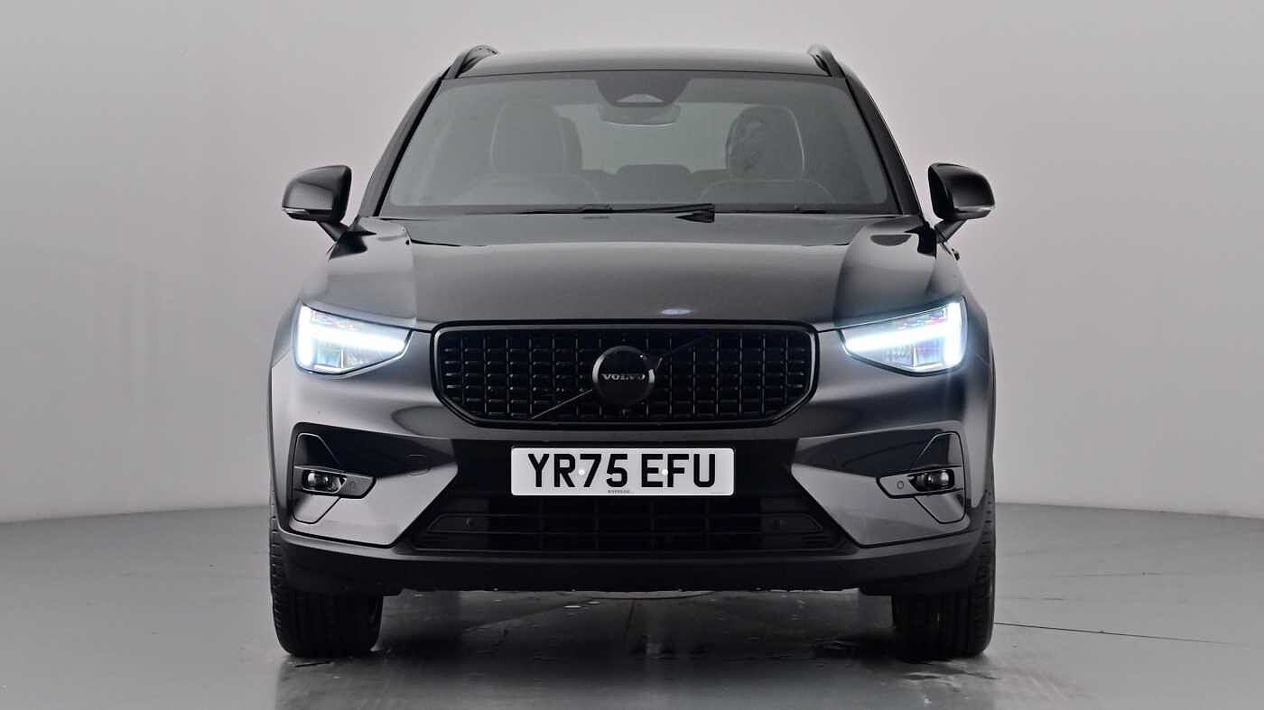 Used Volvo XC40 2025 for sale - 77210232: Photo 9
