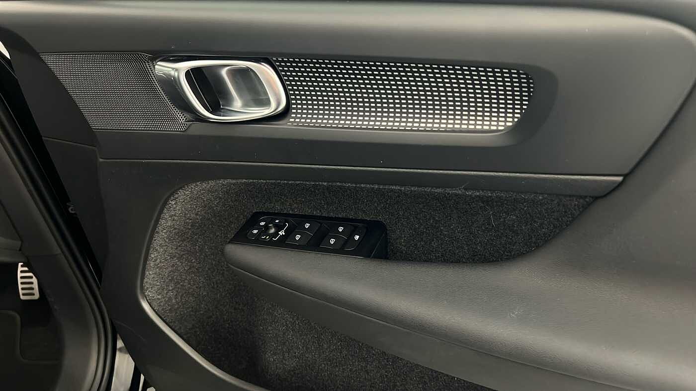 Used Volvo XC40 2022 for sale - 76544534: Photo 32